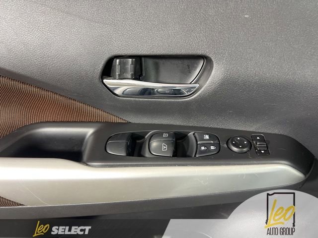 Used 2020 Nissan Kicks SR w/ Exterior Package FWD image 24