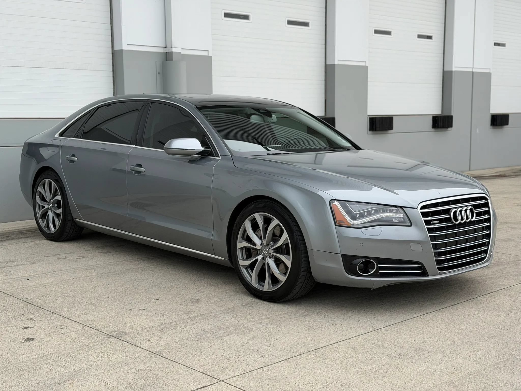 Used 2013 Audi A8 L 3.0T AWD/4WD image 8