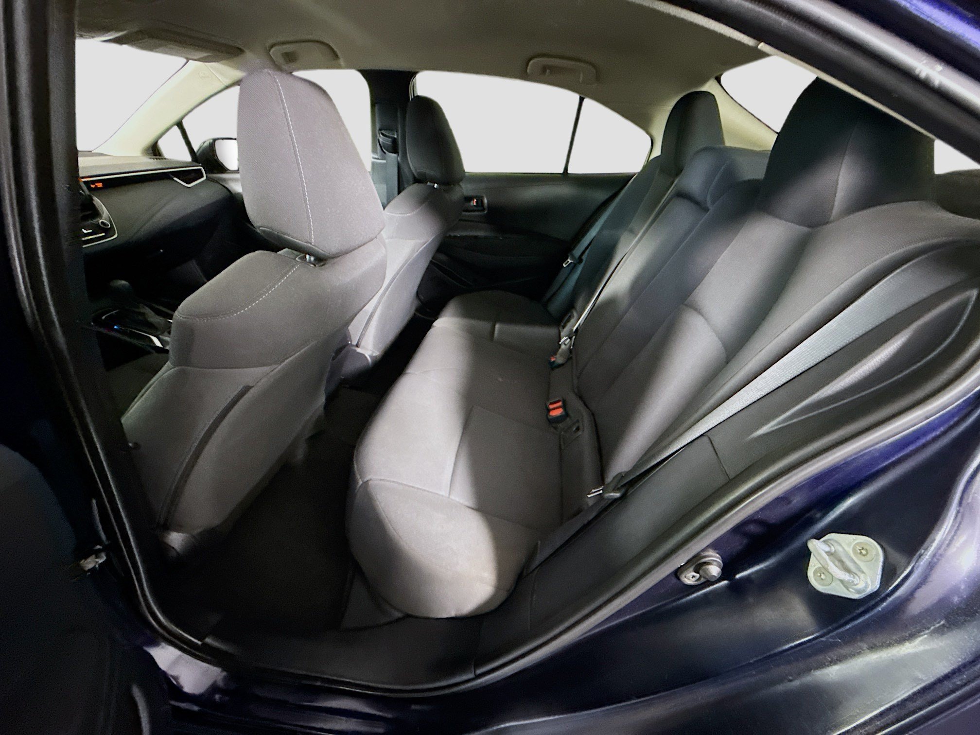 Used 2022 Toyota Corolla LE FWD image 24