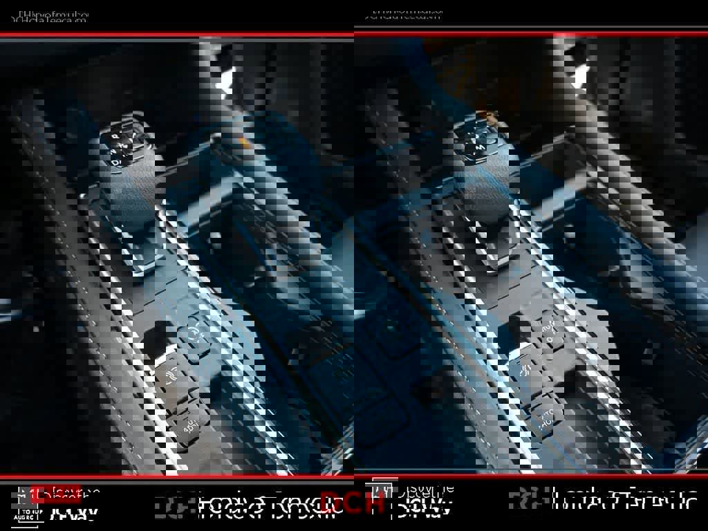 Used 2024 Nissan Pathfinder SL w/ SL Premium Package image 11