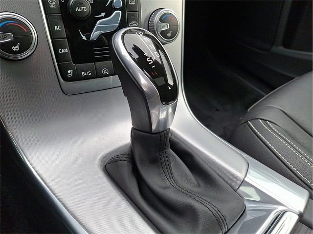 Used 2017 Volvo S60 T5 Dynamic w/ Vision Package image 15