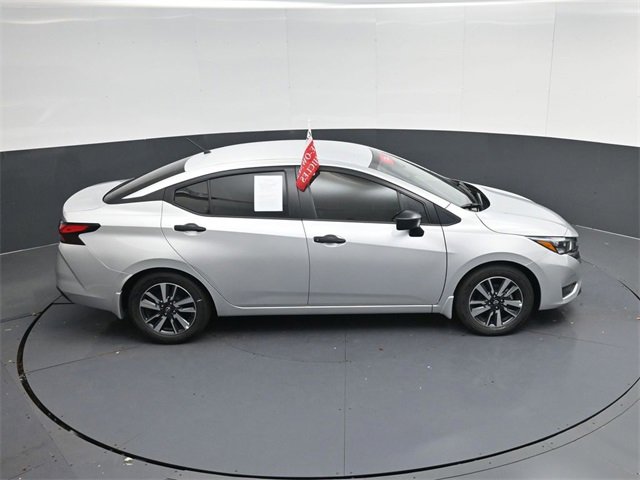Used 2025 Nissan Versa S w/ S Plus Package image 40