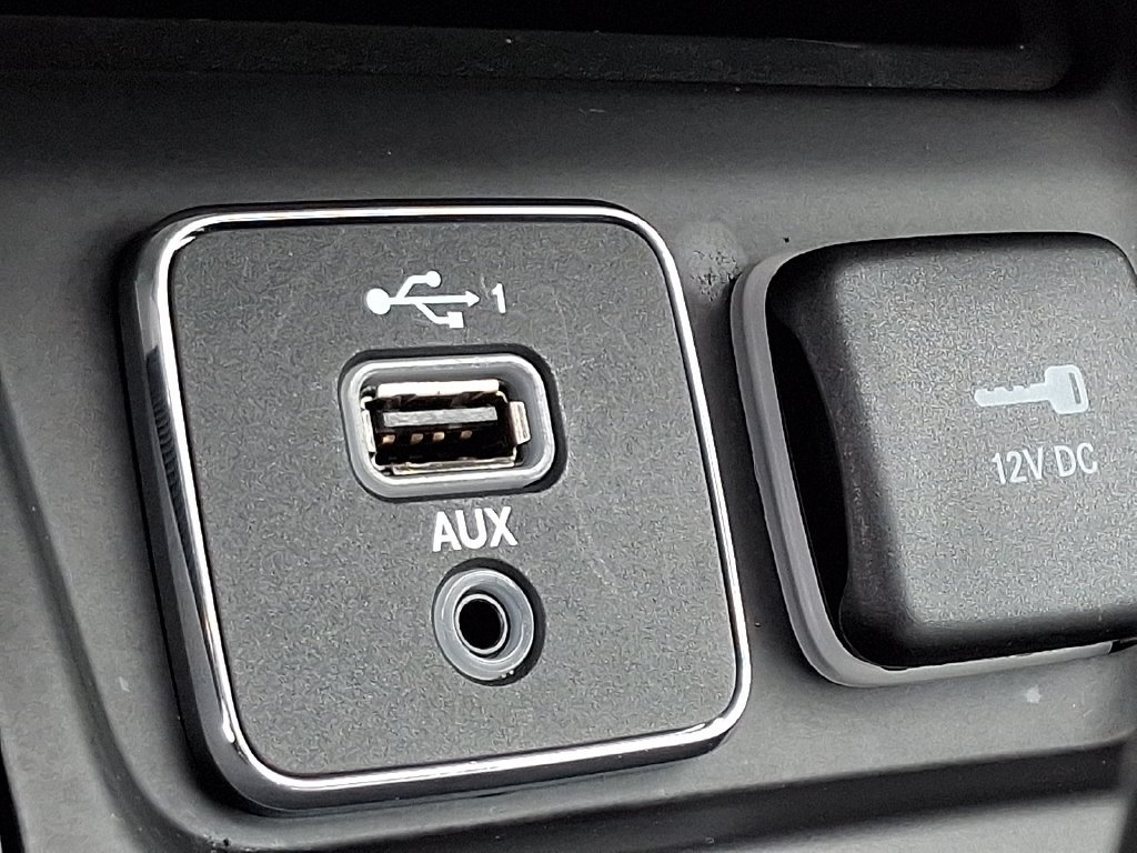 Used 2021 Jeep Cherokee Latitude Lux AWD/4WD image 24