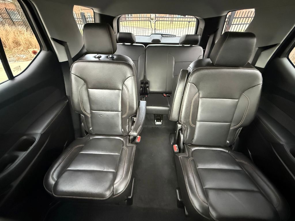 Used 2021 Chevrolet Traverse Premier w/ Redline Edition image 17