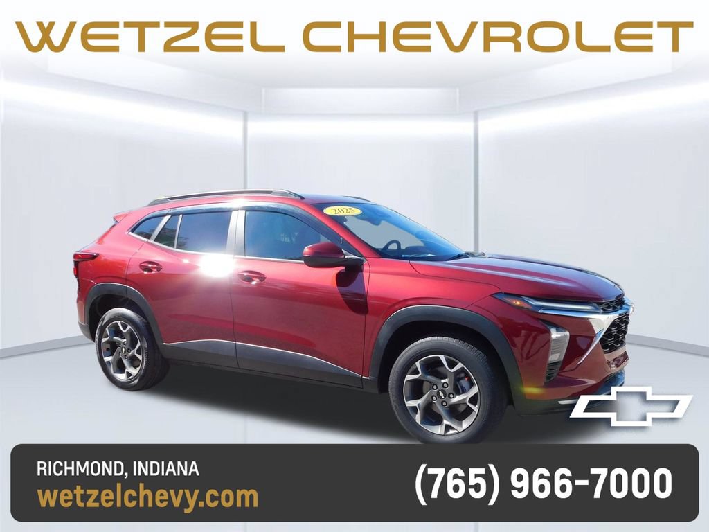 Used 2025 Chevrolet Trax LT w/ Driver Confidence Package