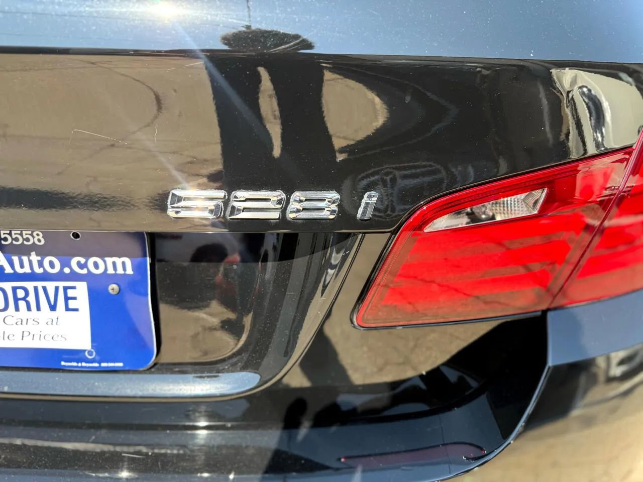 Used 2013 BMW 528i Sedan RWD image 33