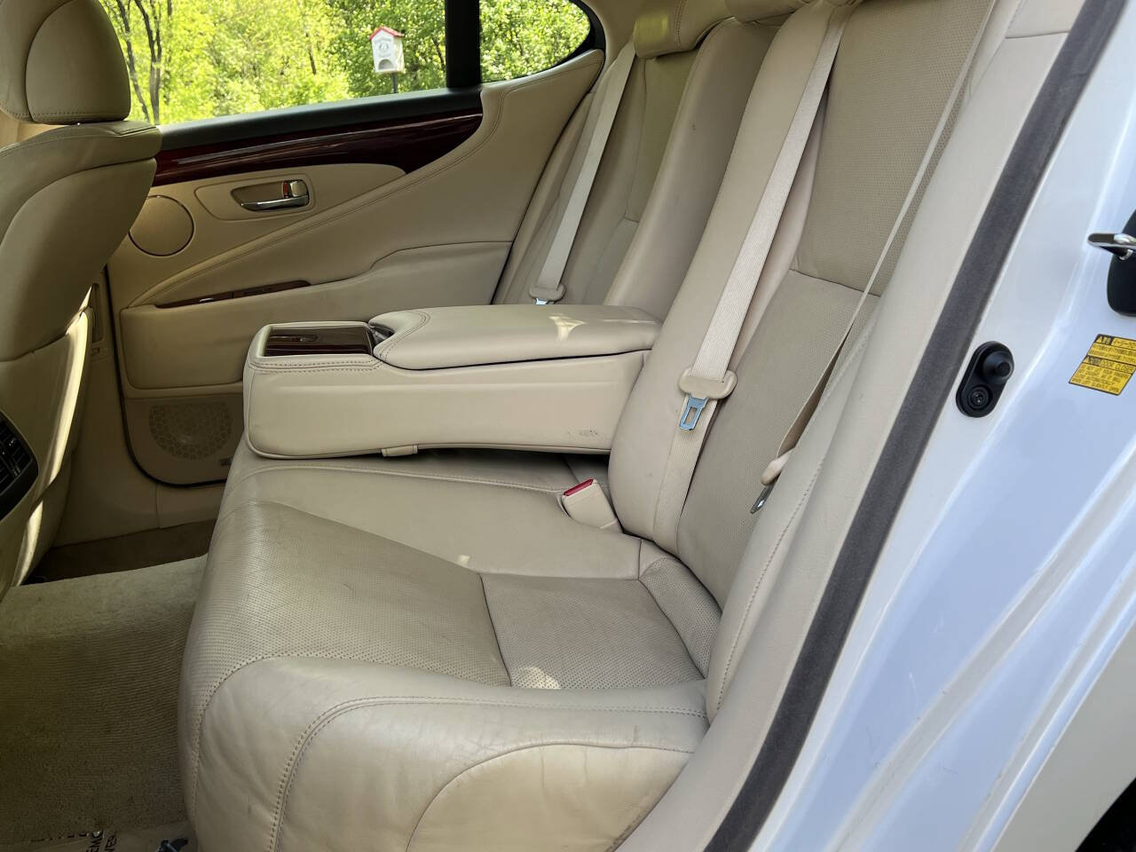 Used 2012 Lexus LS 460 AWD w/ Luxury Value Edition image 8