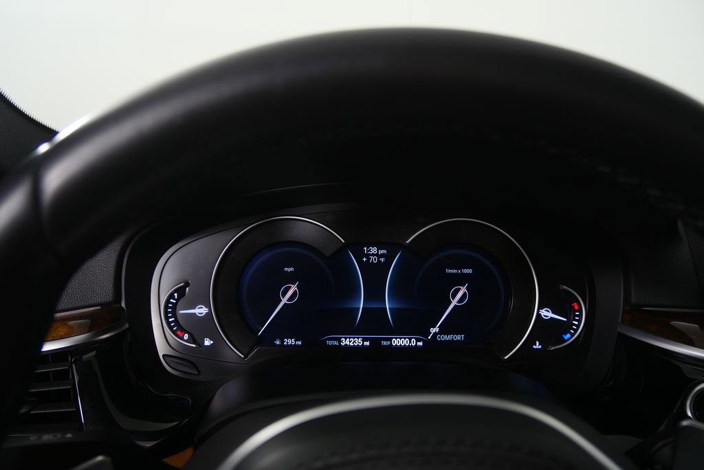 Used 2019 BMW 540i RWD image 19