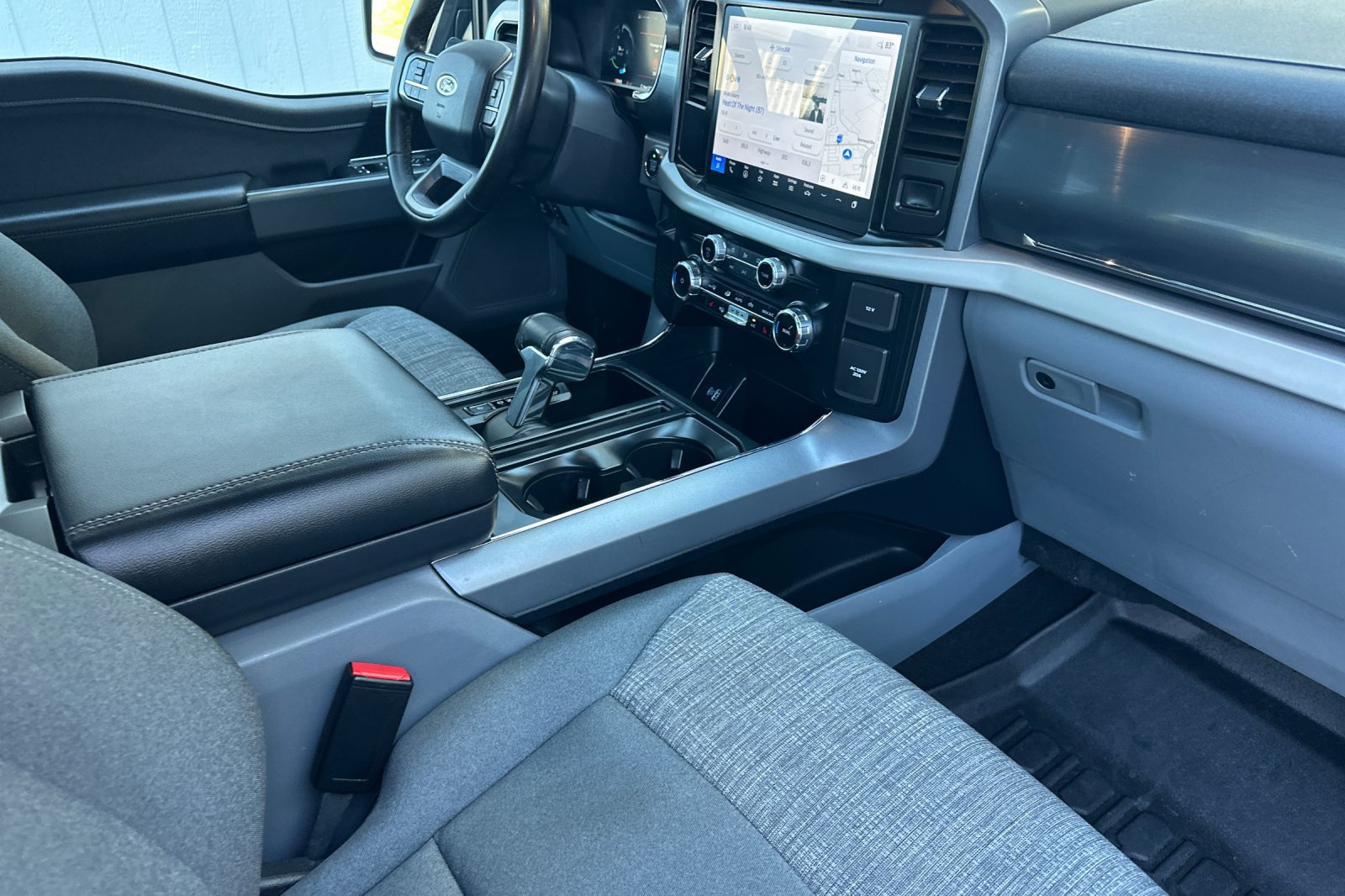 Used 2023 Ford F150 Lightning XLT AWD/4WD image 14