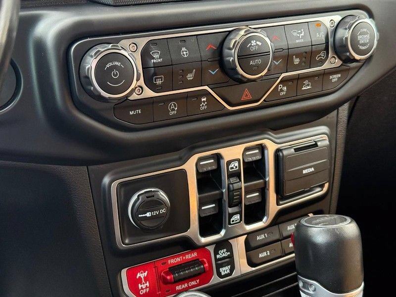 Used 2020 Jeep Gladiator Rubicon AWD/4WD image 29