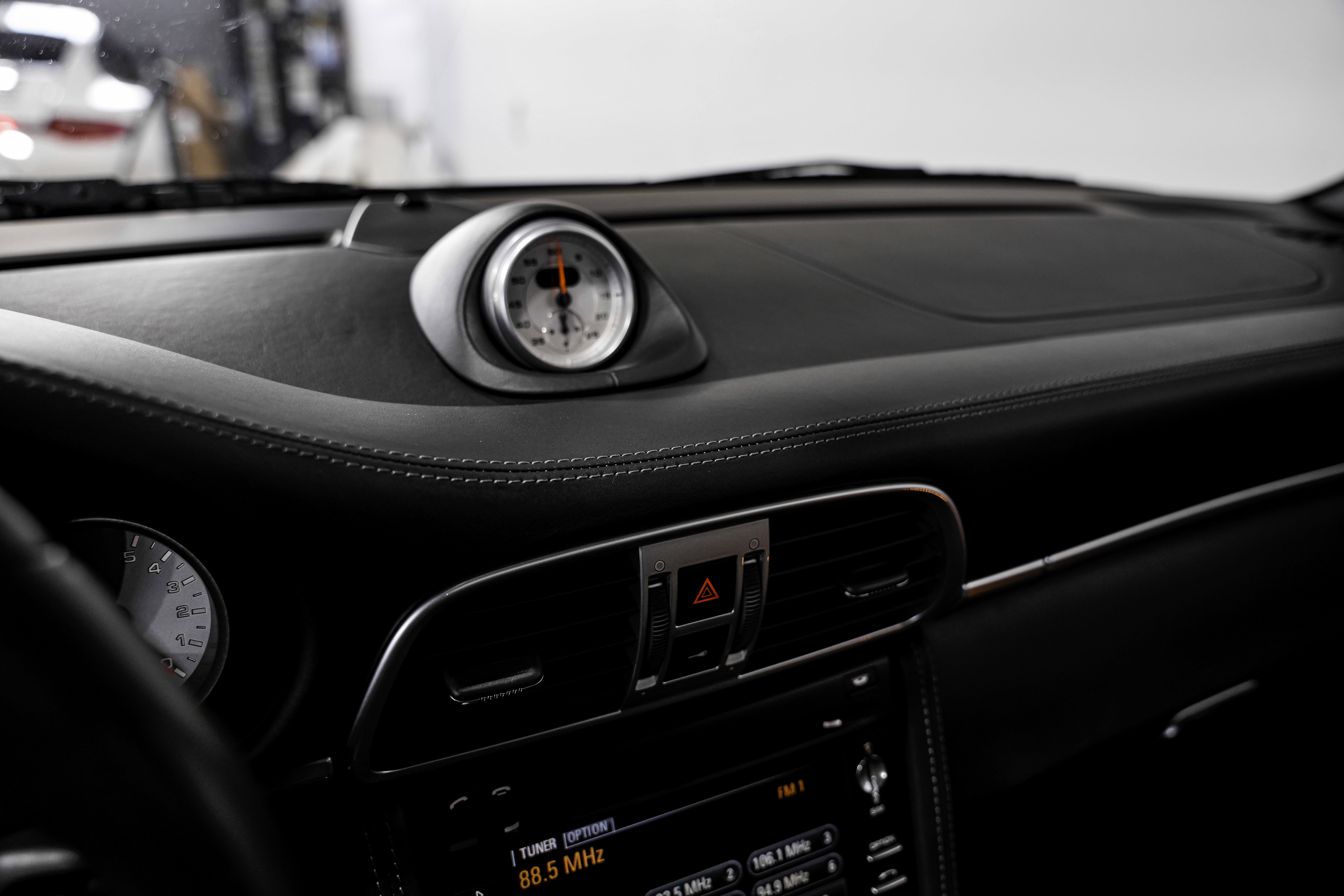 Used 2010 Porsche 911 Carrera 4S image 13