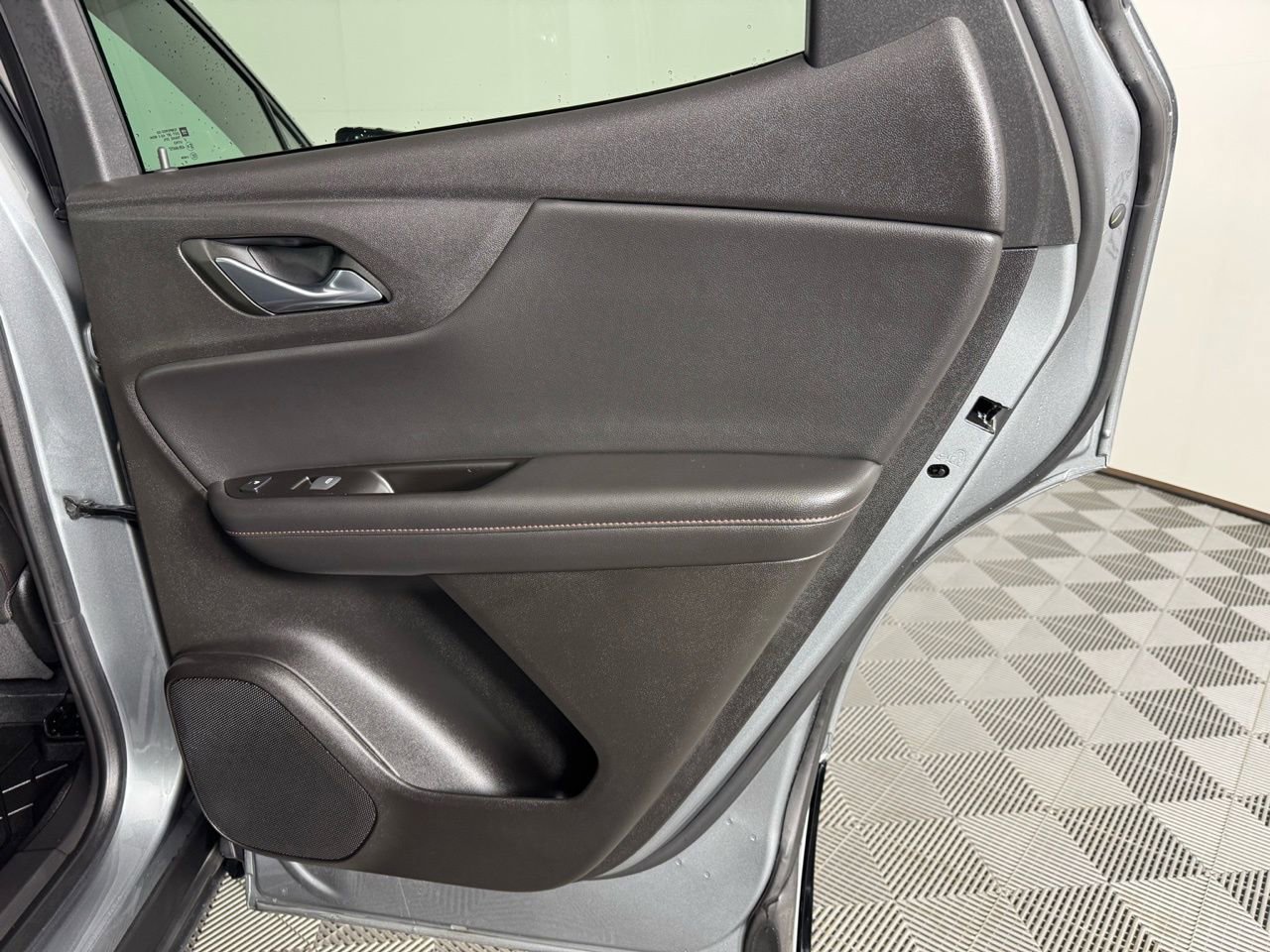 Used 2024 Chevrolet Blazer RS w/ Enhanced Convenience Package image 35