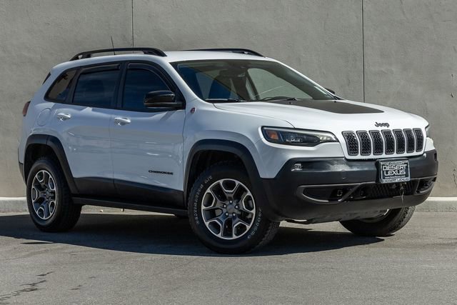 Used 2022 Jeep Cherokee Trailhawk w/ Sound & Nav Group image 17