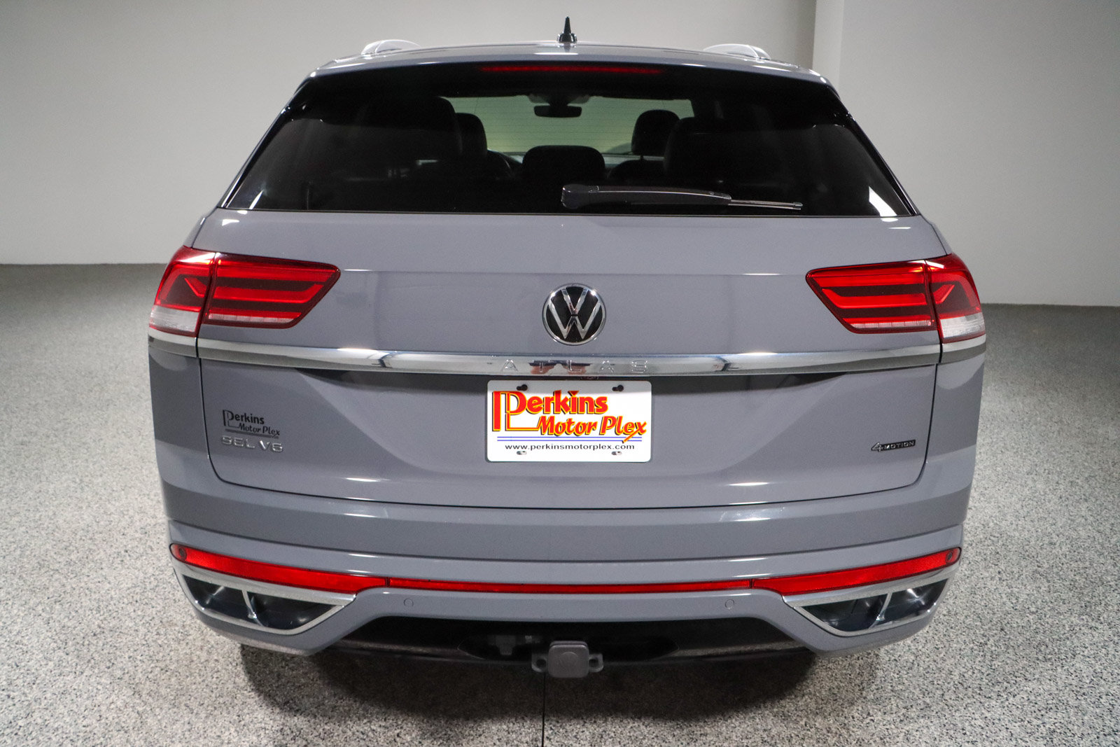 Used 2023 Volkswagen Atlas Cross Sport SEL Premium R-Line AWD/4WD image 8