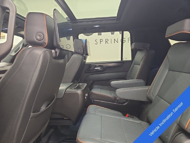 Used 2025 GMC Yukon XL AT4 w/ AT4 Premium Plus Package AWD/4WD image 22