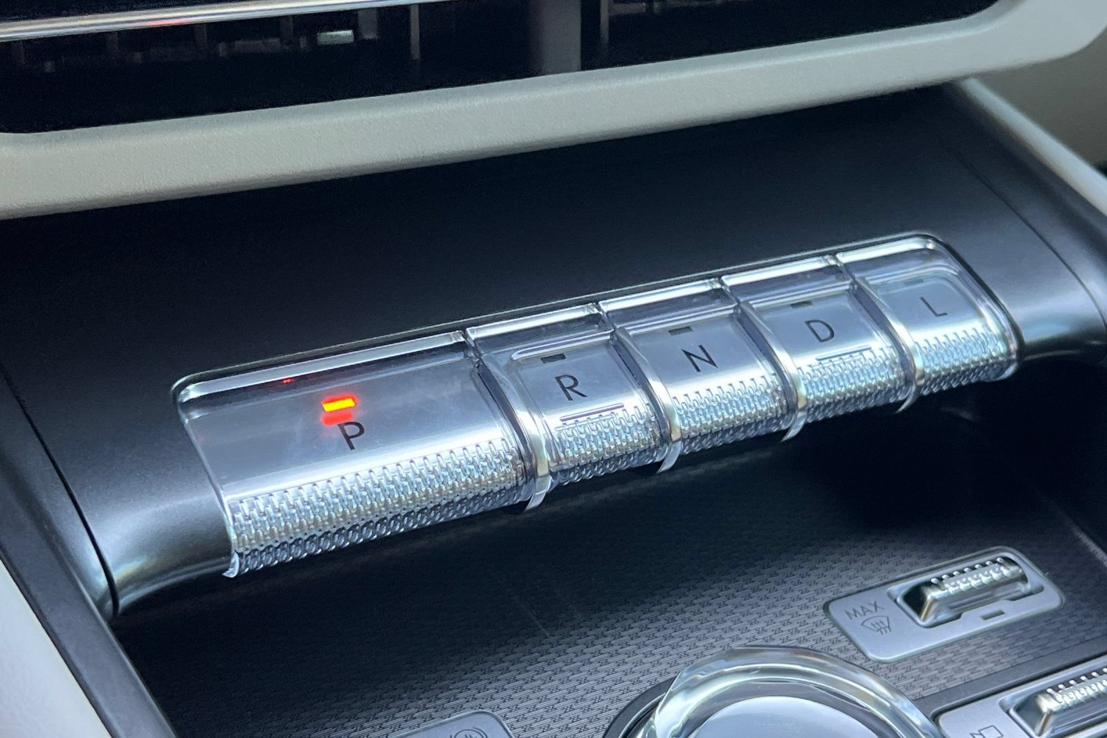 New 2026 Lincoln Nautilus Premier AWD/4WD image 19