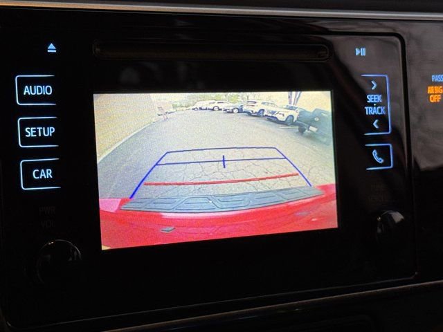Used 2018 Toyota Corolla LE FWD image 23