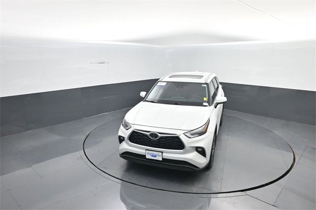 Used 2023 Toyota Highlander XLE image 21