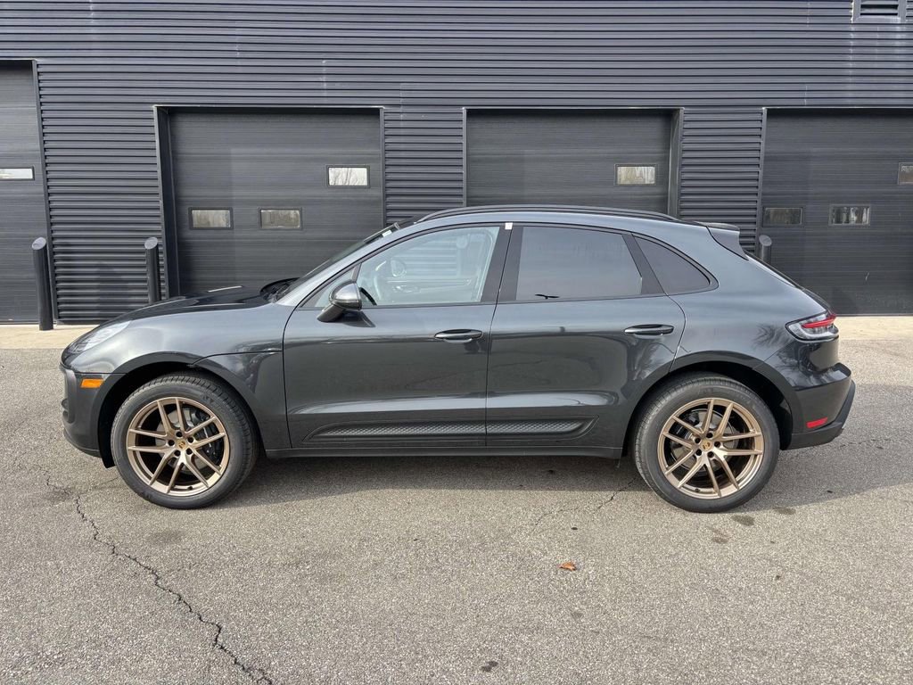 New 2026 Porsche Macan image 7