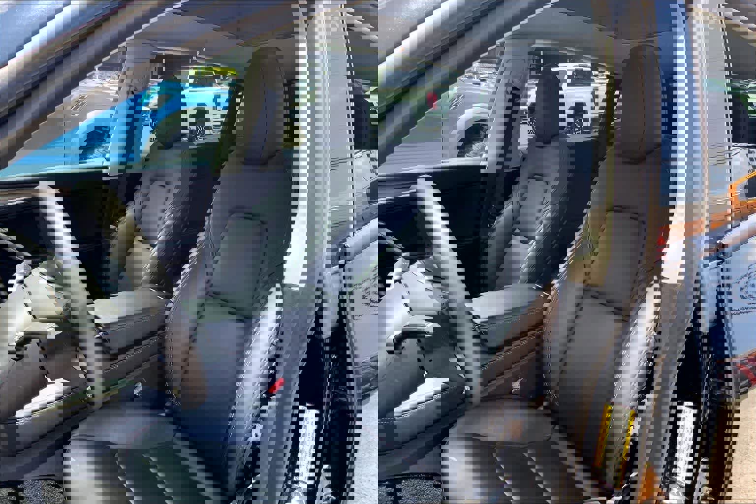 Used 2023 Tesla Model Y Performance image 12