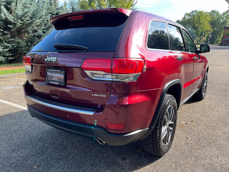 Used 2017 Jeep Grand Cherokee Limited AWD/4WD image 34