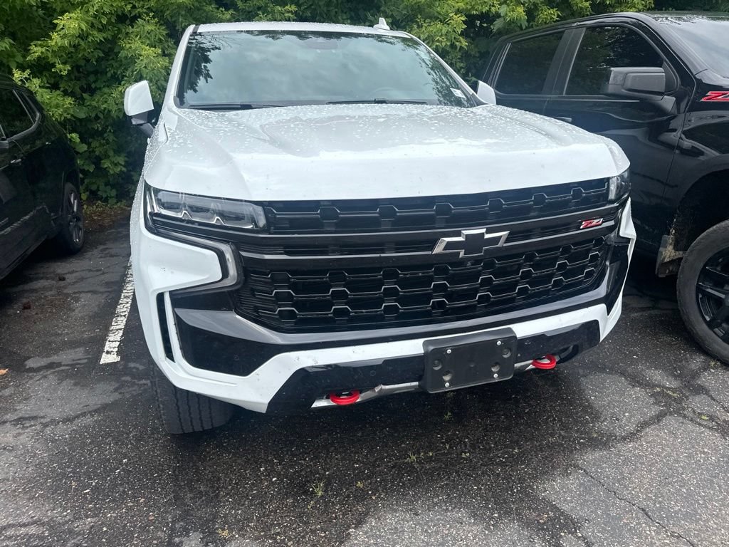 Used 2024 Chevrolet Suburban Z71 w/ Z71 Off-Road Package AWD/4WD image 7