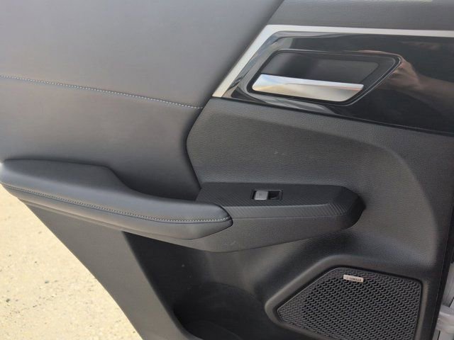 Used 2025 Mitsubishi Outlander SE FWD image 27