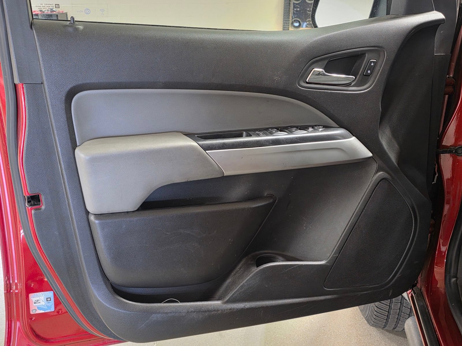 Used 2016 Chevrolet Colorado LT w/ LT Convenience Package AWD/4WD image 13