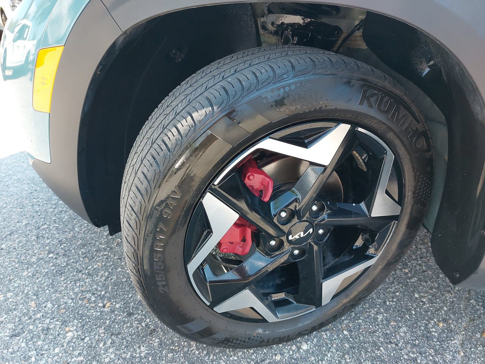 Used 2025 Kia Seltos S FWD image 32
