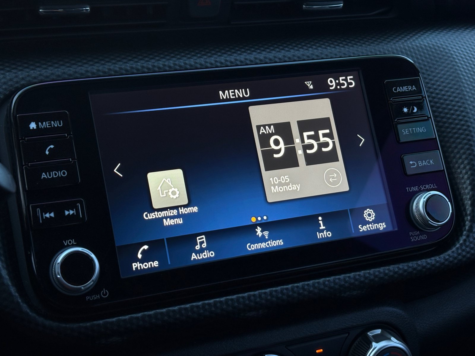 Used 2023 Nissan Kicks SV FWD image 14