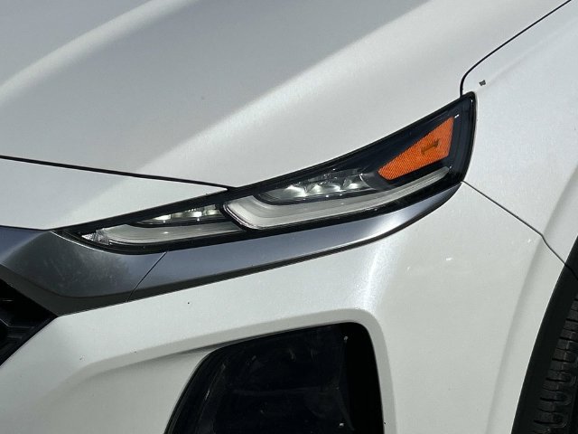 Used 2020 Hyundai Santa Fe SEL w/ Convenience + Premium Package FWD image 9