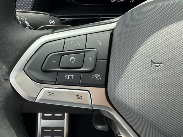 New 2026 Volkswagen Atlas Cross Sport SEL Premium R-Line AWD/4WD image 24