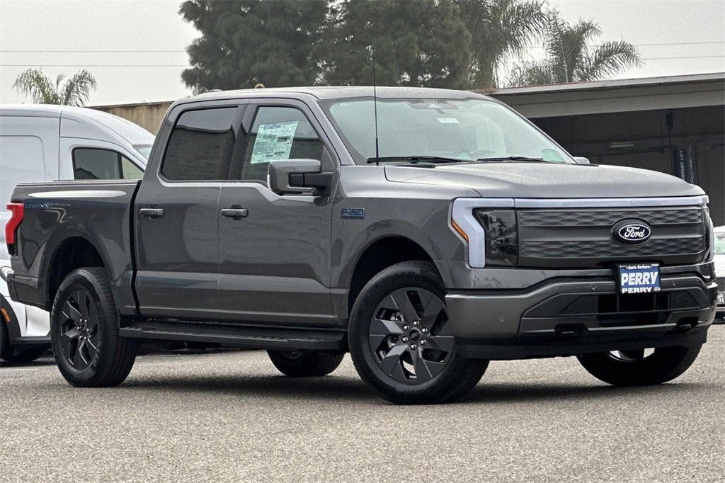 New 2025 Ford F150 Lightning Lariat image 1