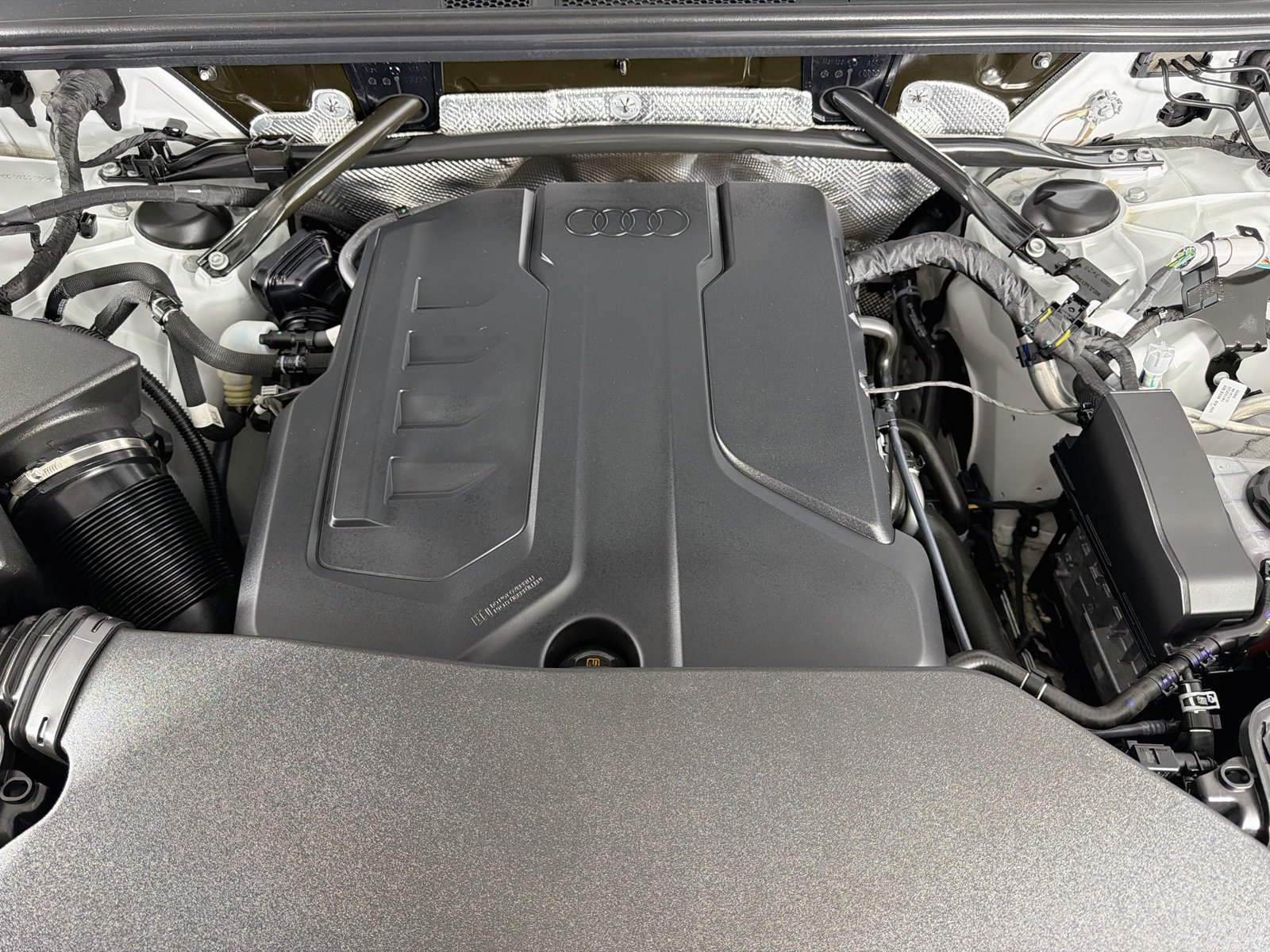 Certified 2025 Audi Q5 Premium AWD/4WD image 31