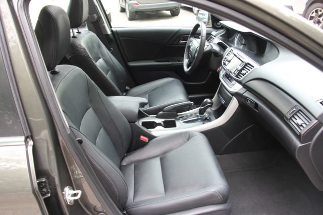 Used 2013 Honda Accord EX-L image 34