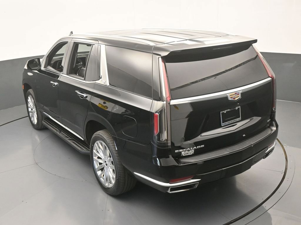 Used 2023 Cadillac Escalade Premium Luxury image 55