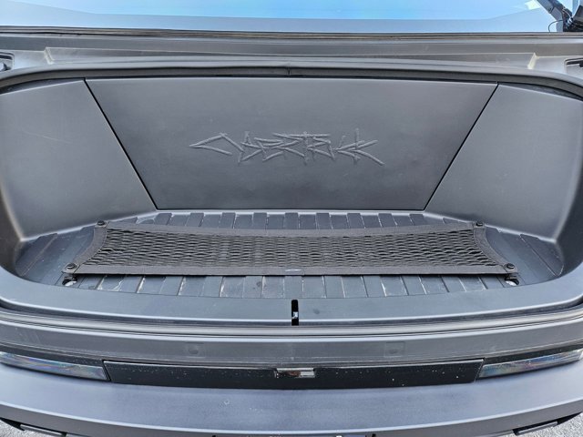 Used 2024 Tesla Cybertruck AWD Crew Cab image 18
