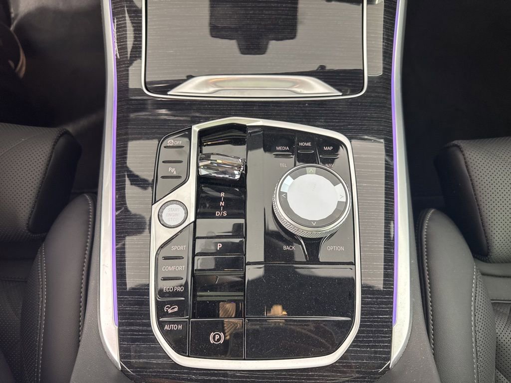 Used 2026 BMW X5 xDrive40i w/ Executive Package image 18