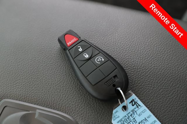 Used 2019 RAM 1500 Warlock AWD/4WD image 3