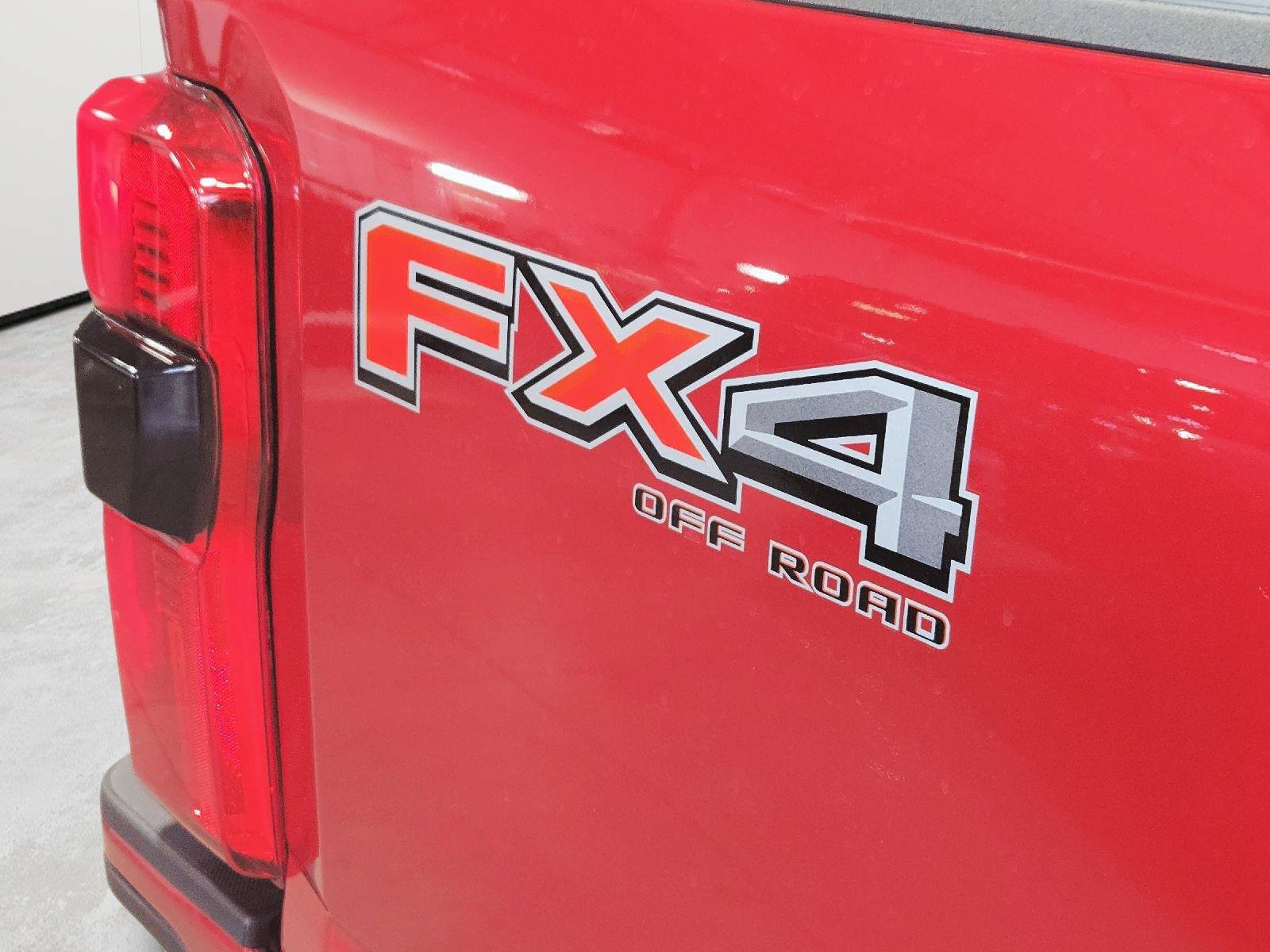 Used 2024 Ford F350 Lariat w/ Sport Appearance Package AWD/4WD image 48