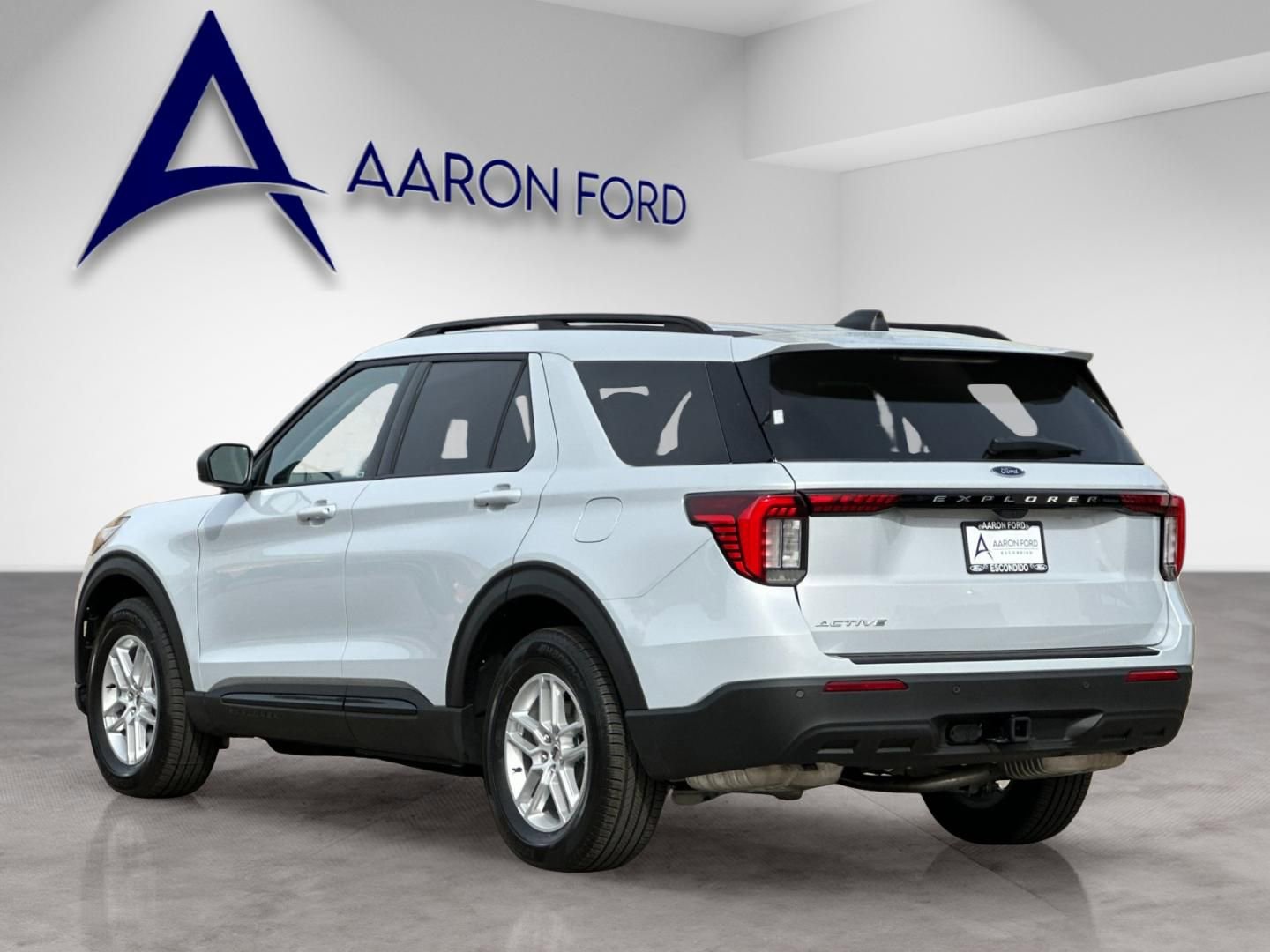 New 2026 Ford Explorer Active image 4