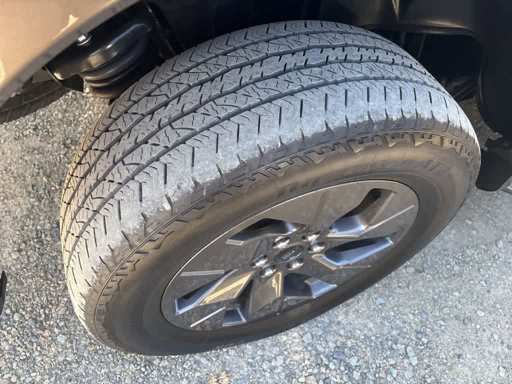 Used 2023 Ford F150 Lightning Lariat AWD/4WD image 8
