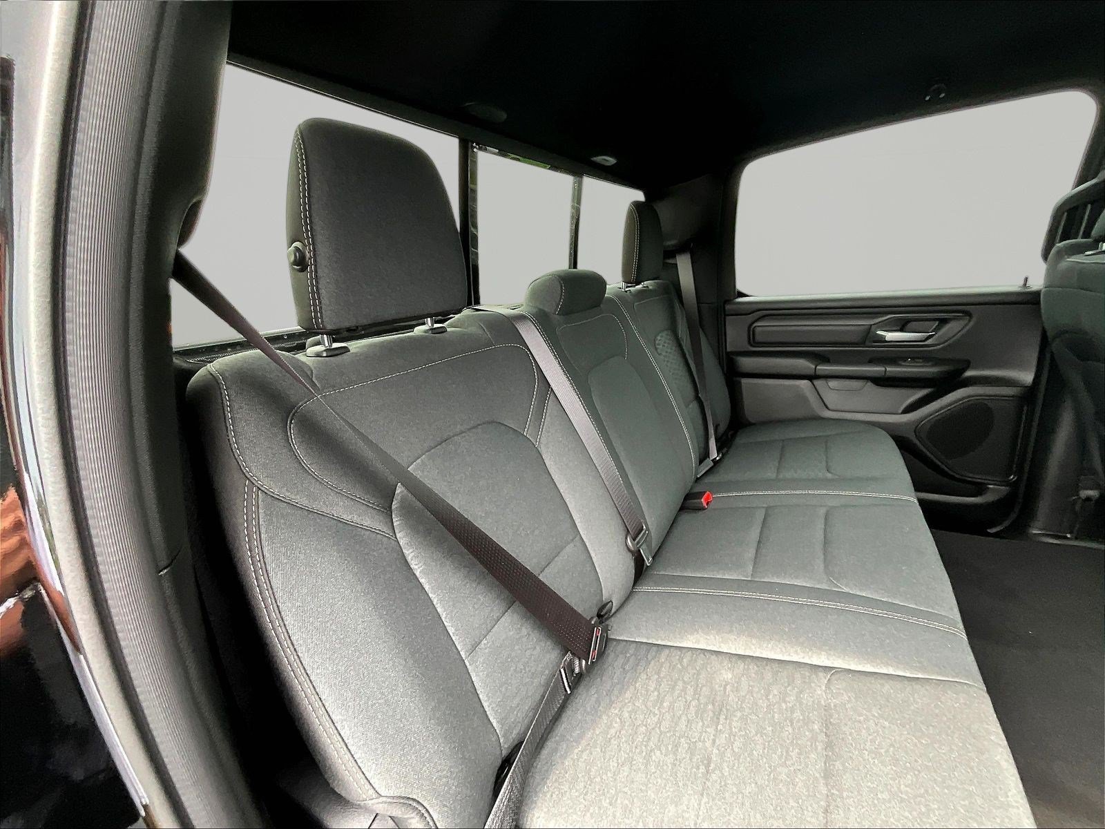 New 2026 RAM 1500 Express AWD/4WD image 19