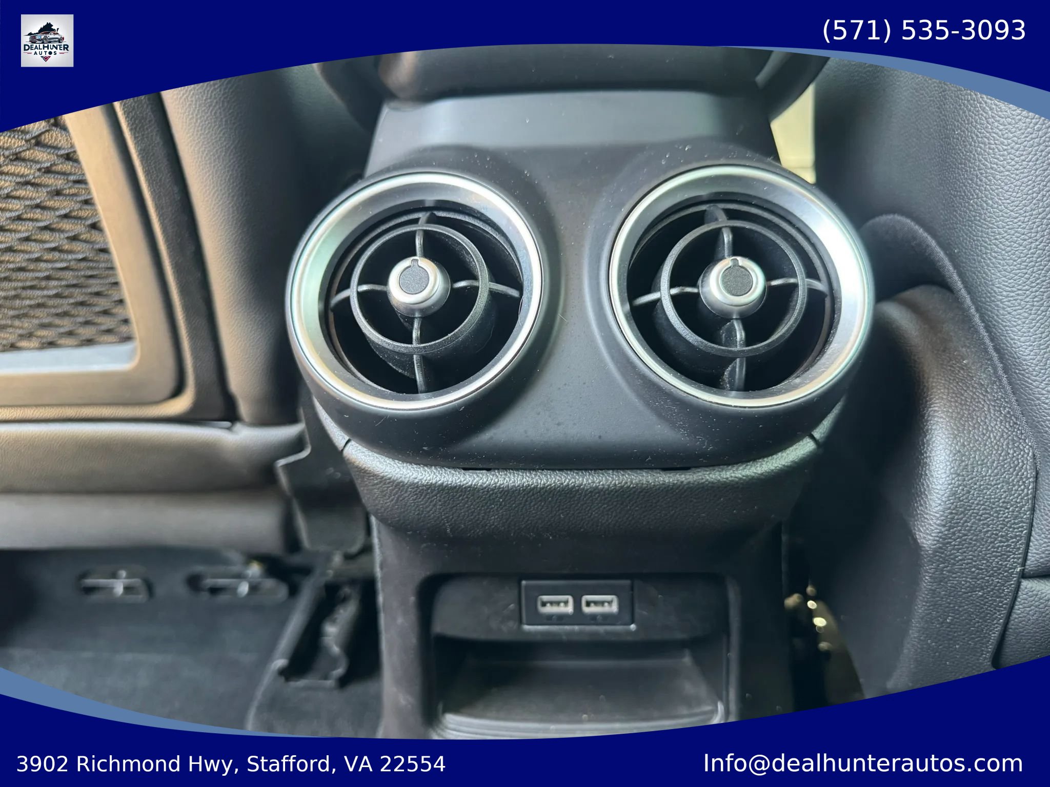Used 2018 Alfa Romeo Stelvio Sport w/ Quick Order Package 22J Sport AWD/4WD image 16