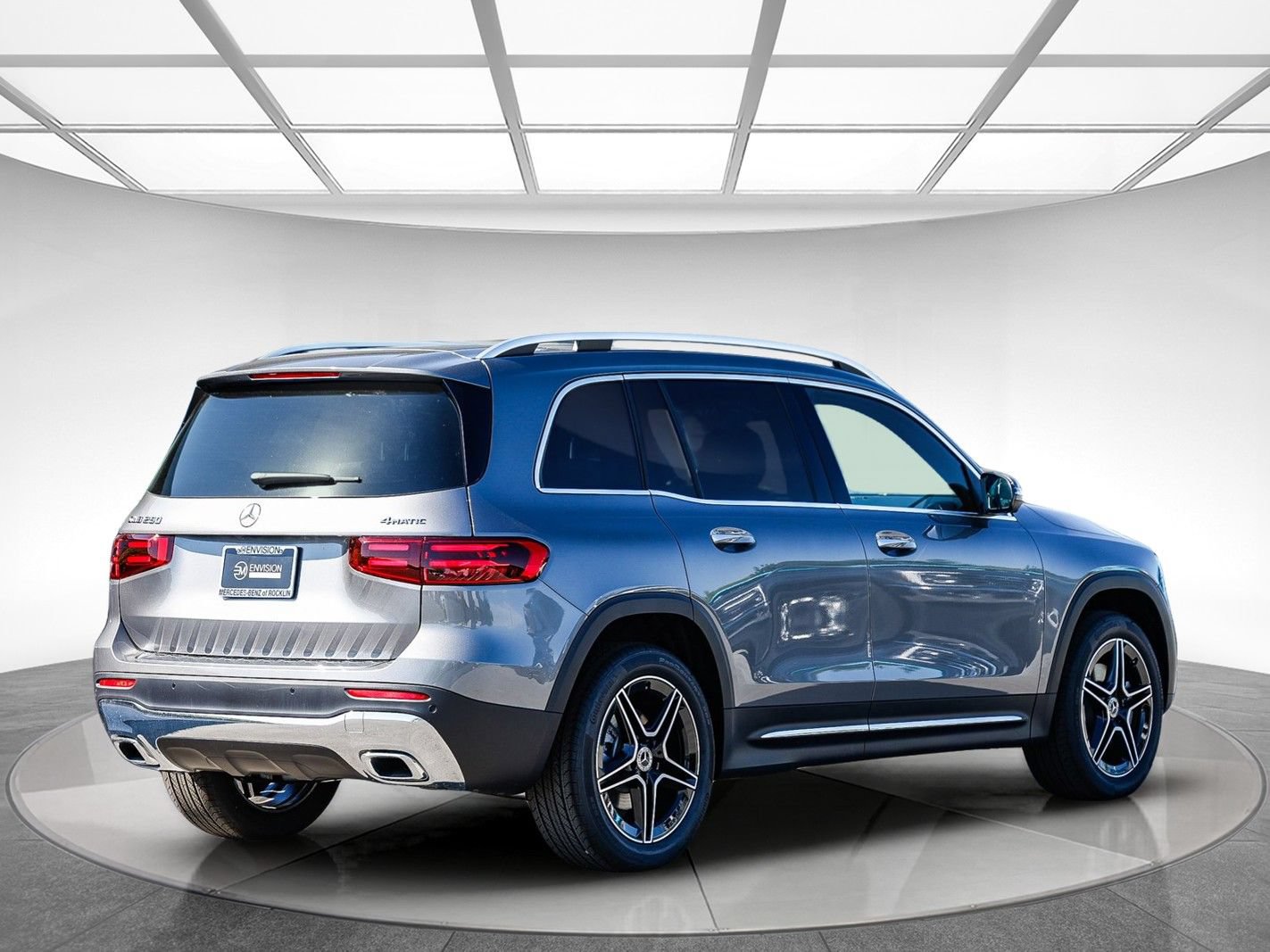 New 2026 Mercedes-Benz GLB 250 4MATIC image 4