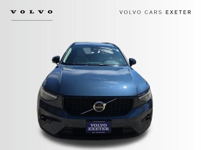 New 2026 Volvo XC40 B5 Plus w/ Climate Package AWD/4WD image 2