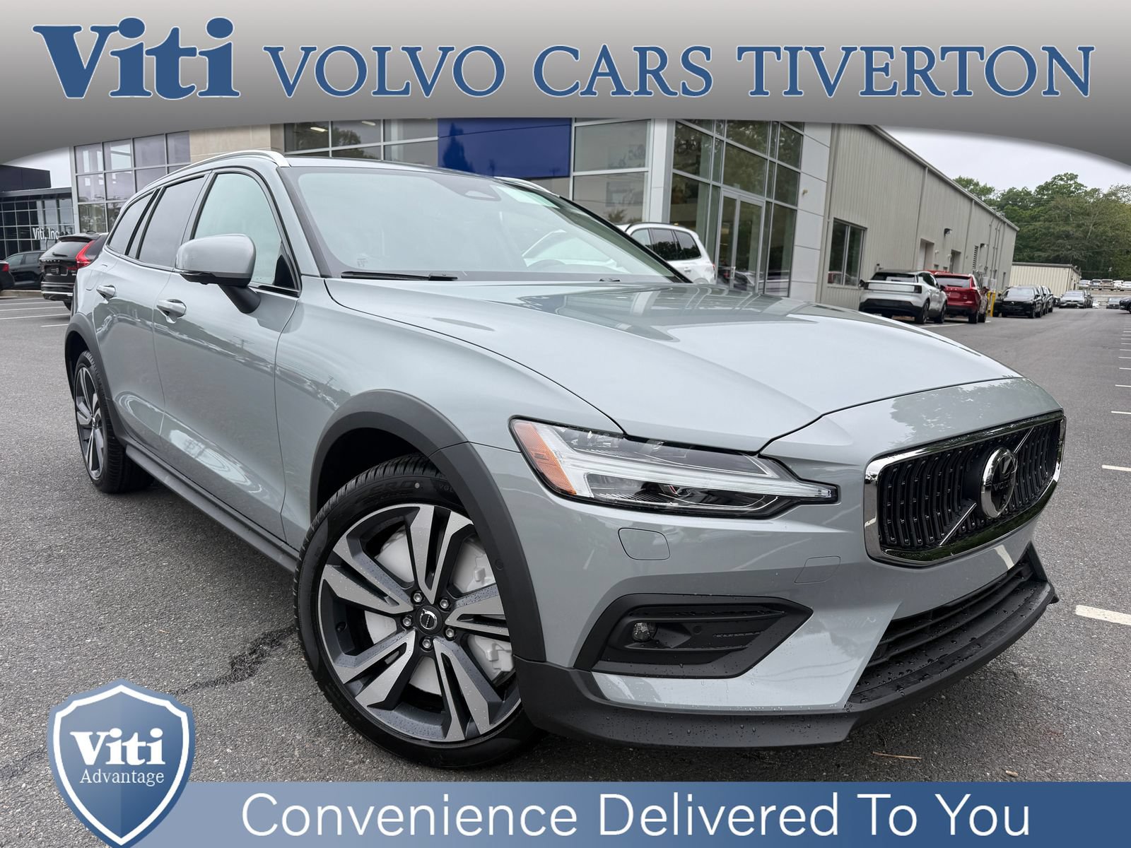 New 2026 Volvo V60 B5 Cross Country Plus w/ Climate Package AWD/4WD image 1