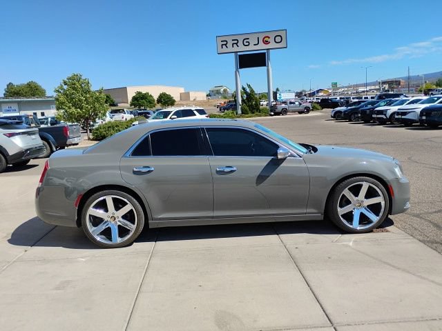 Used 2019 Chrysler 300 Limited w/ Safetytec Plus Group RWD image 8