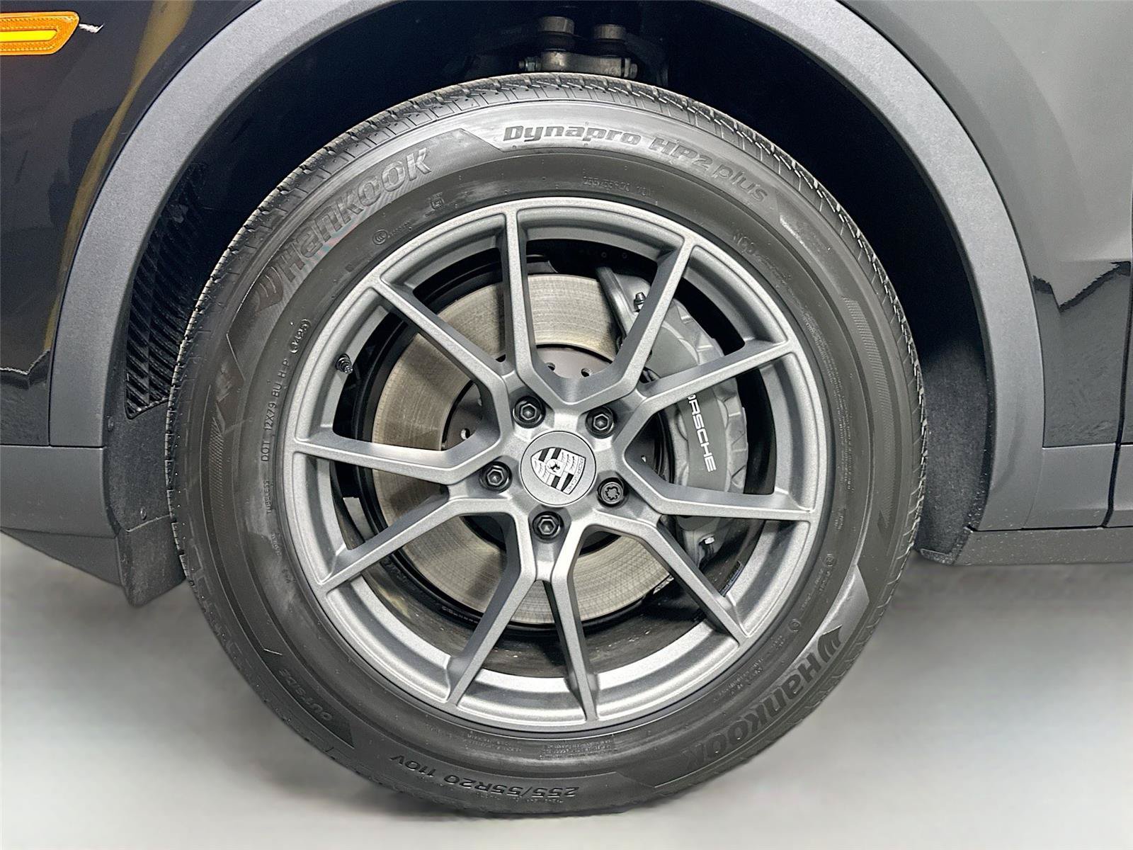 Certified 2026 Porsche Cayenne Coupe AWD/4WD image 11