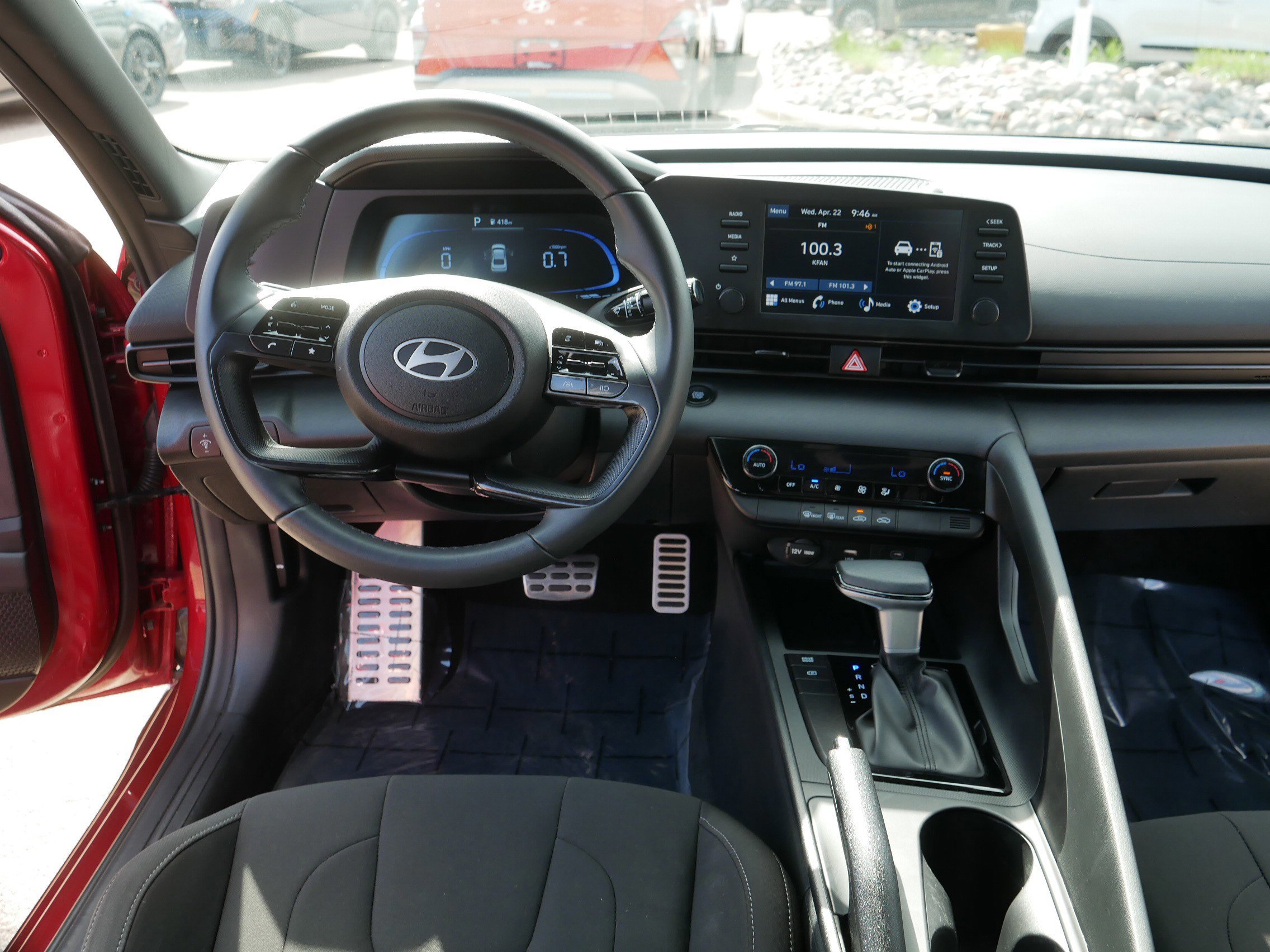 Used 2025 Hyundai Elantra Sport FWD image 20